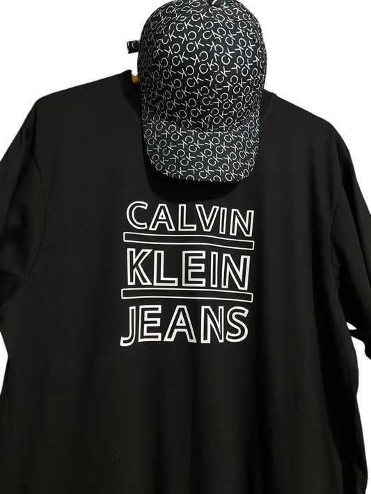CONJUNTO CALVIN KLEIN JEANS GORRA🧢+ SUÉTER 🎽 NEGRO⚫️